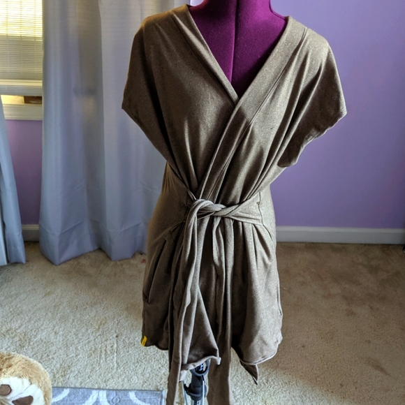 Lole Tops - Brown Wrap Top Jedi XL